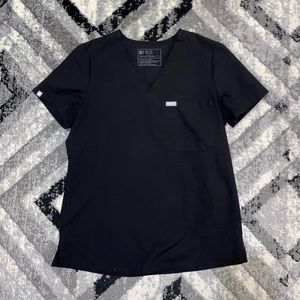 FIGS Black Catarina Top